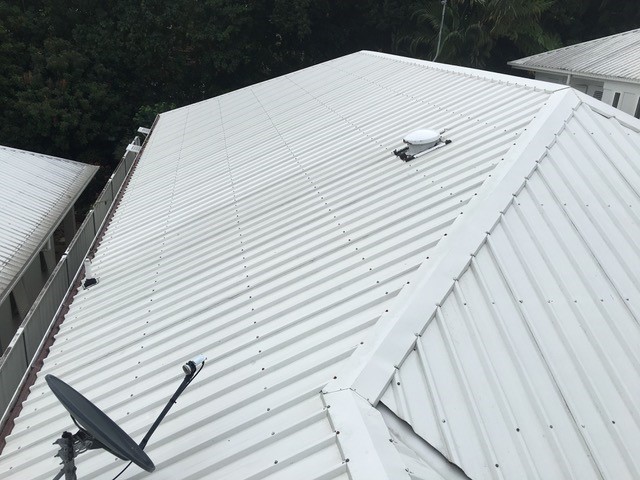 Roof Cleaning 3-1
