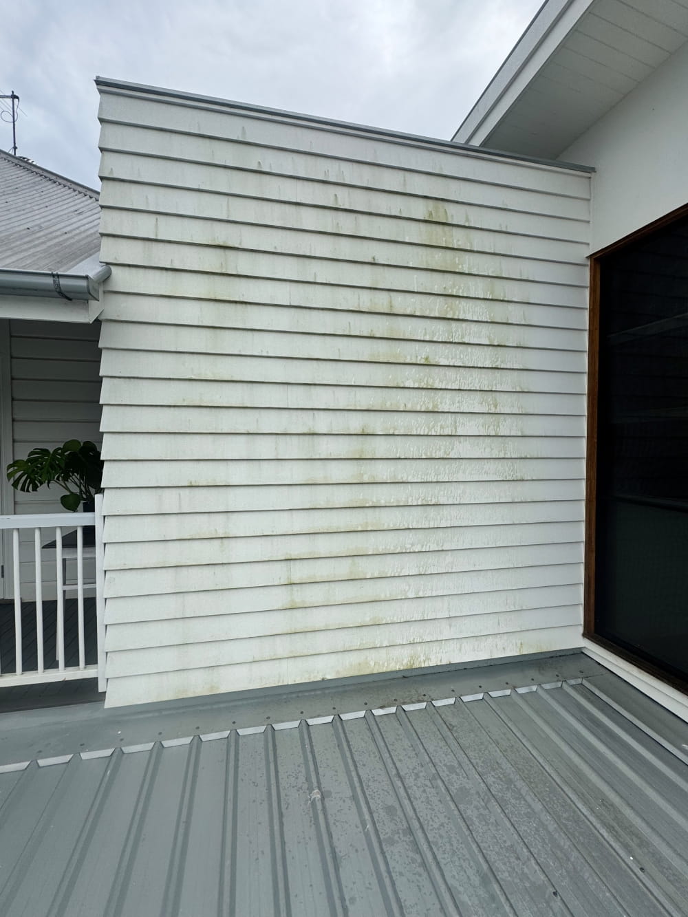 before exterior house washing brisbane